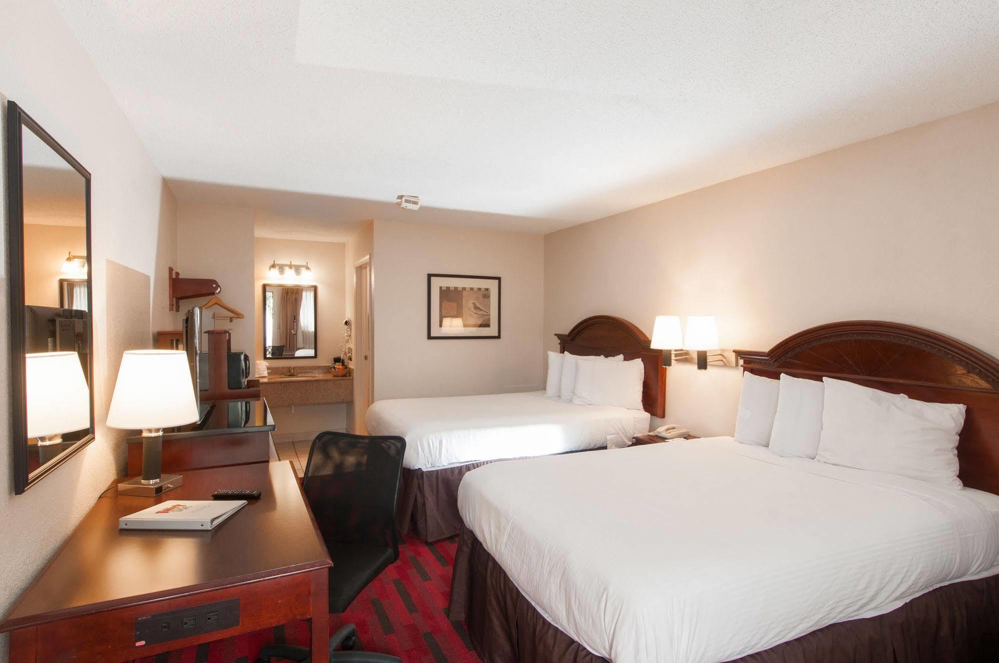 Varsity Inn Osu South Колумбус Экстерьер фото