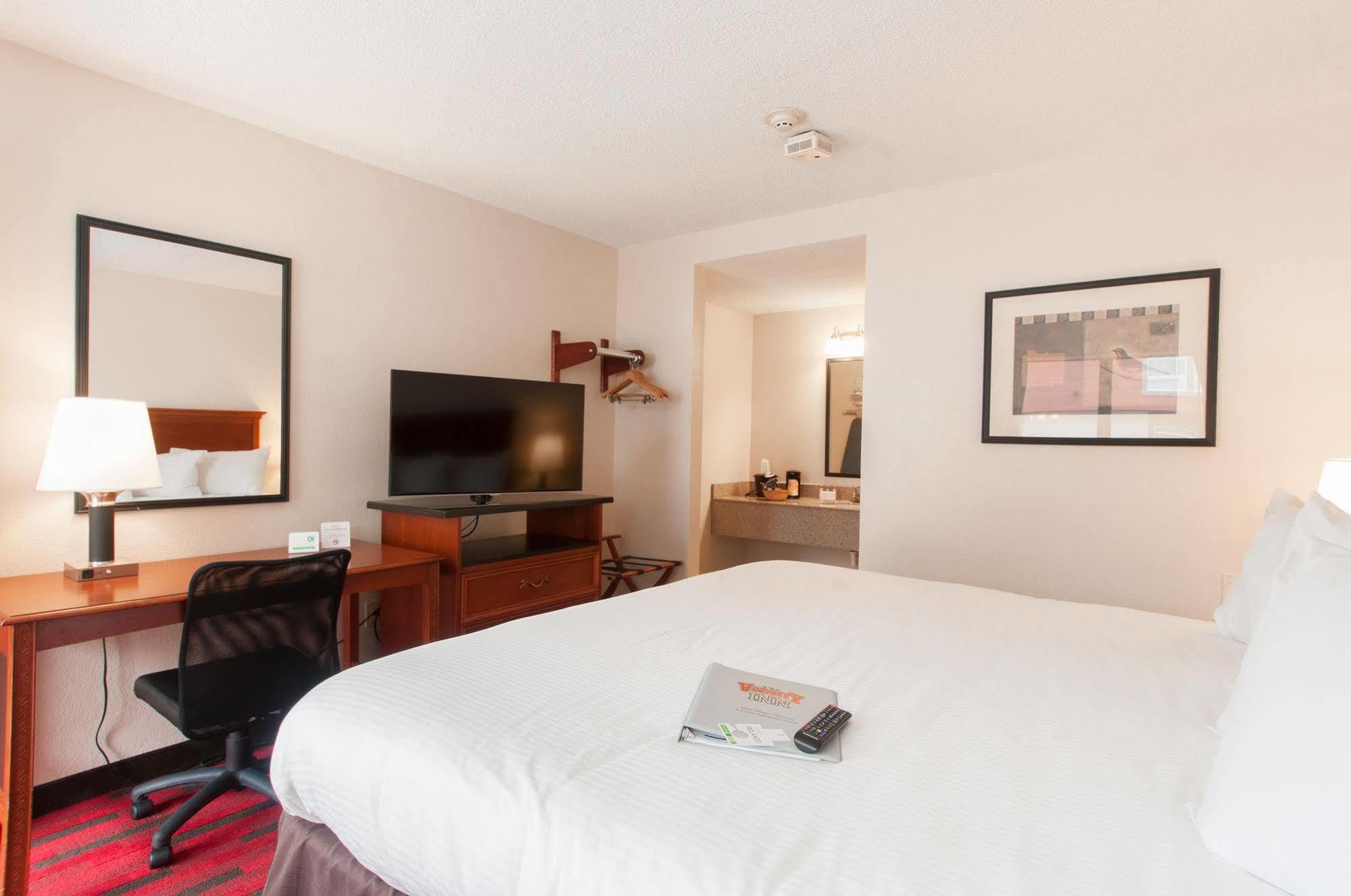Varsity Inn Osu South Колумбус Экстерьер фото